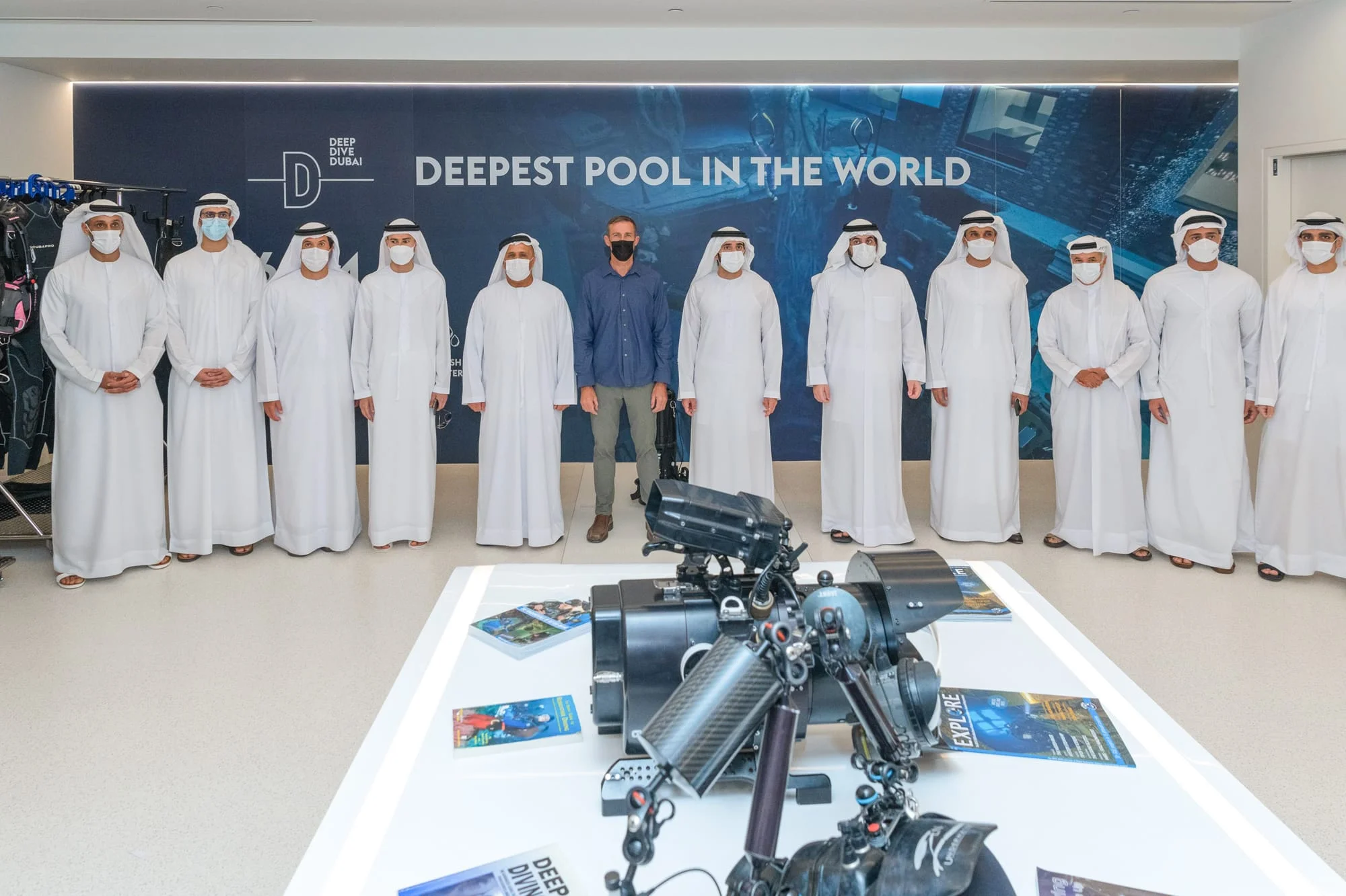 পর্যটকদের স্বর্গ দুবাইয়ের মুকুটে নয়া পালক বিশ্বের গভীরতম সুইমিং পুল