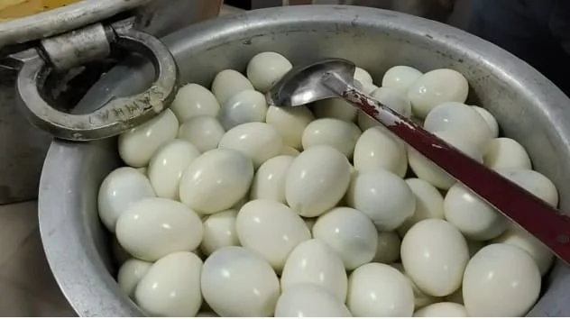 রামপুরহাটে শুরু 'মা ক্যান্টিন পরিষেবা', ৫ টাকায় মিলবে ডাল, সবজি, চাটনি, ডিম ভাত