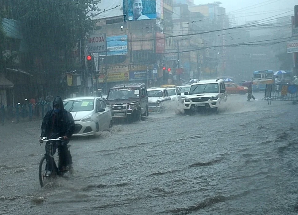 জলমগ্ন কলকাতা.......