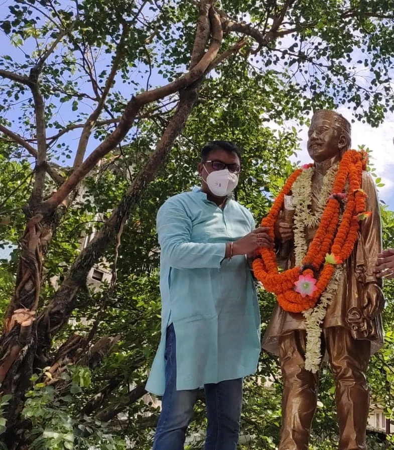 শ্রদ্ধায় স্মরণে শিলিগুড়িতে পালিত হল নেপালি আদি কবি ভানুভক্তের ২০৭'তম জন্ম জয়ন্তী