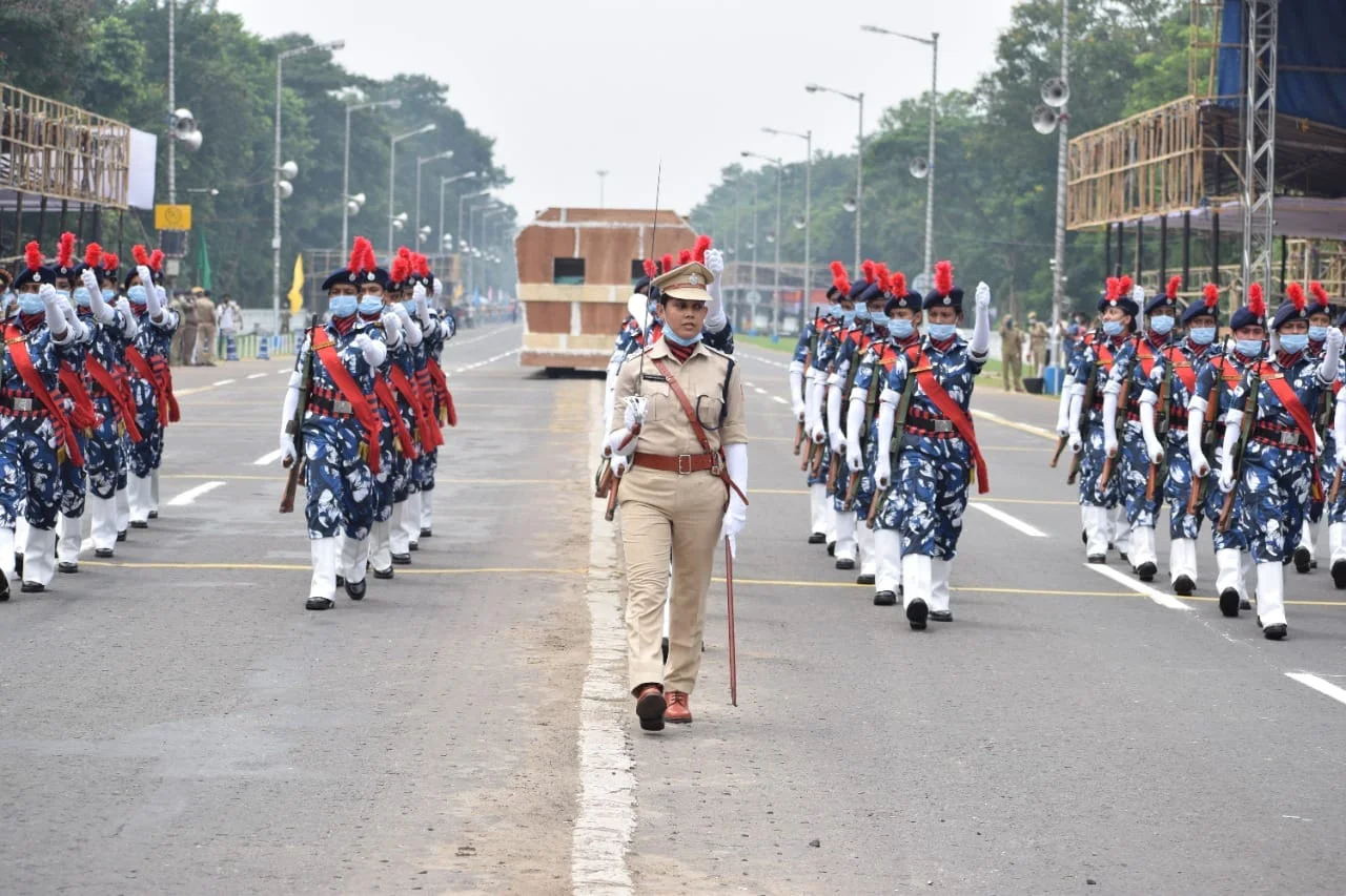 স্বাধীনতা দিবসের আগে কলকাতার রেড রোডে কুচকাওয়াজ...এর মহড়া
