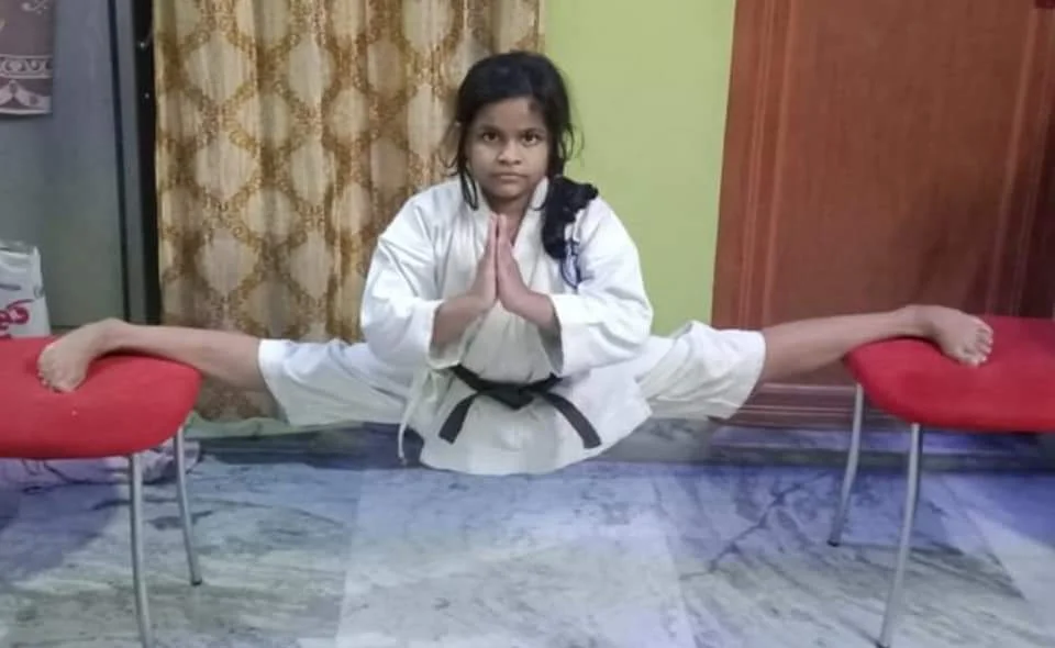 ‘আমিও একদিন অলিম্পিকে যাব, সোনা জিতব’, ফেন্সিংয়ের ময়দানে প্রত্যয়ী ছোট্ট অরিঞ্জিতা