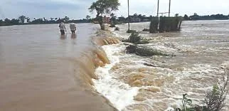 প্রতিকূল আবহাওয়া, খানাকূল সফর বাতিল মুখ্যমন্ত্রীর