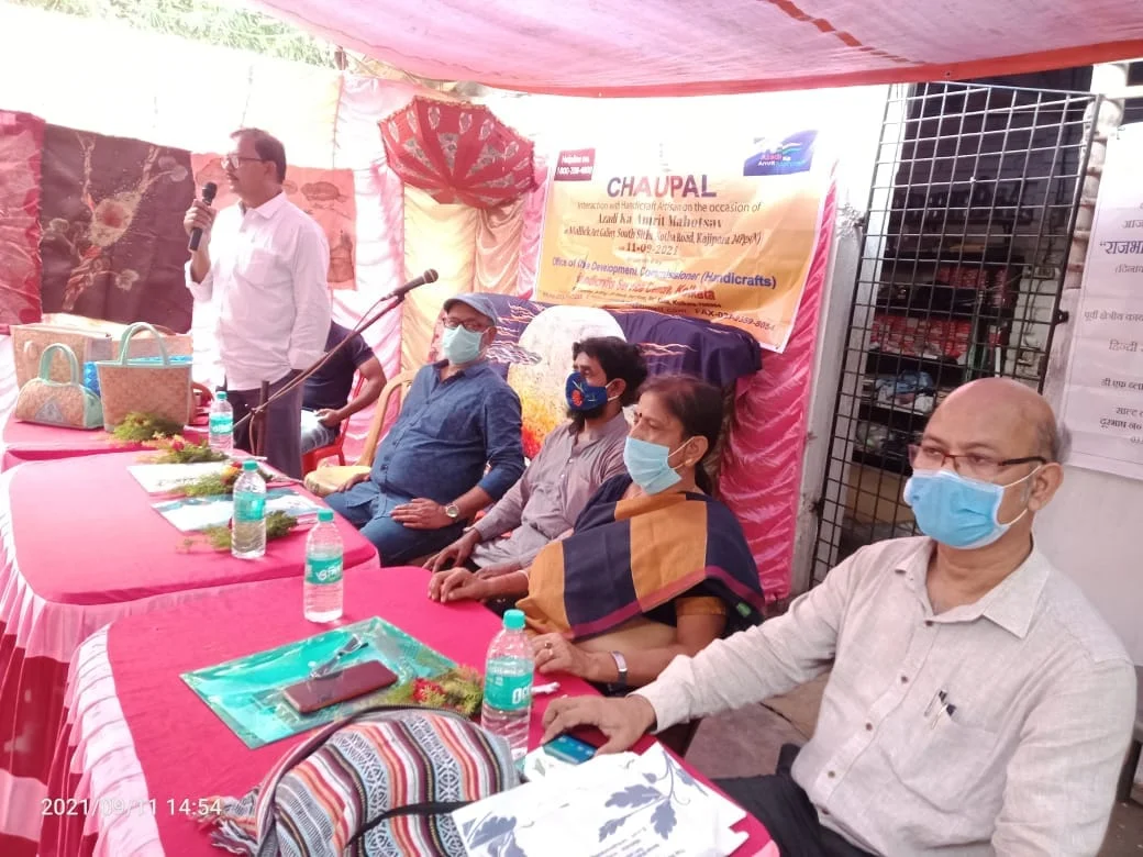 গ্রামীণ সূচিশিল্পীদের পরিচয়পত্র প্রদান ও সরকারি সহায়তা বিষয়ক সচেতনতা শিবির