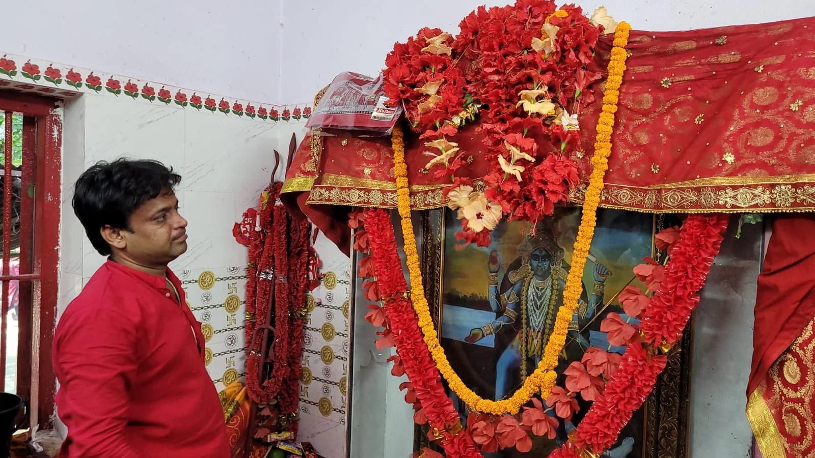 অনলাইনে তারা মায়ের পুজো, সম্প্রচার বৈদ্যুতিন মাধ্যমে