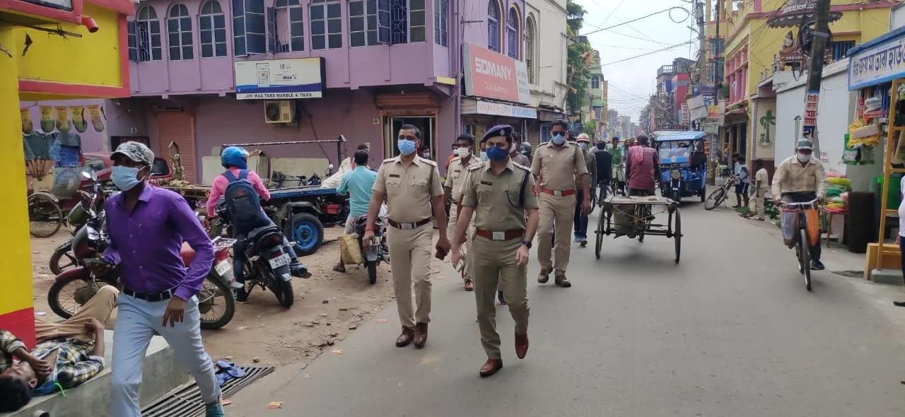 যানজট মুক্ত ও অবৈধ পার্কিং বন্ধে উদ্যোগ মহকুমা পুলিশ আধিকারিকের