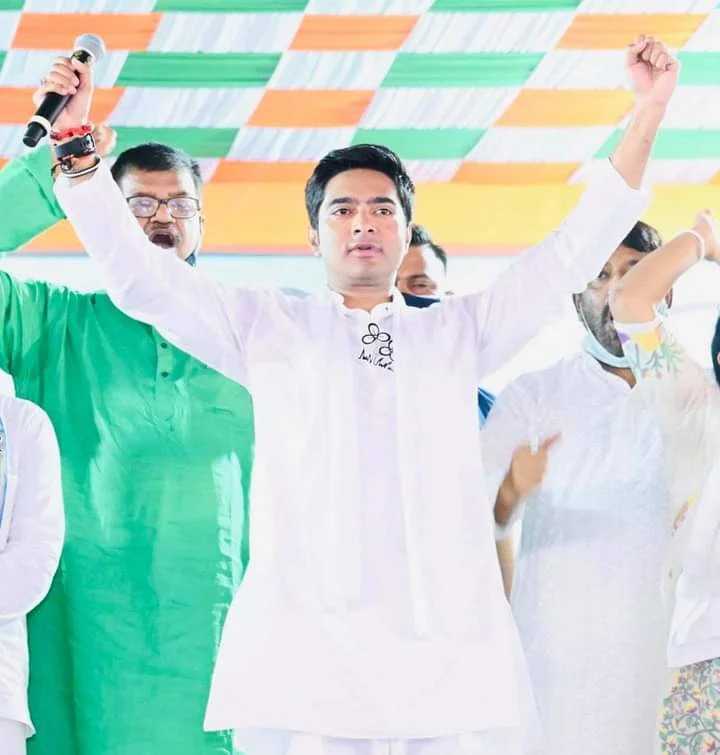 মা-মাটি-মানুষের সরকারের উন্নয়নের আলোকশিখায় আলোকিত হবে শান্তিপুরঃ অভিষেক বন্দ্যোপাধ্যায়