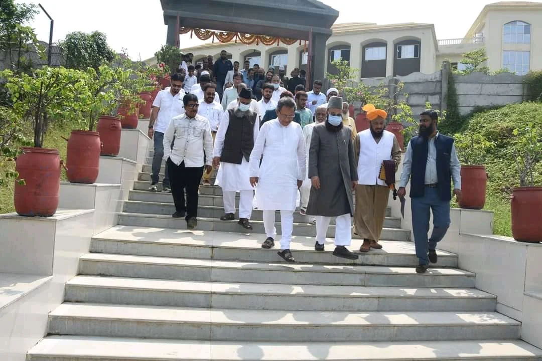 আল-আমীন মিশনের ইংরেজি মাধ্যম ক্যাম্পাস শুরু হল ইন্দোরে, ফটো গ্যালারিতে দেখেনিন একনজরে