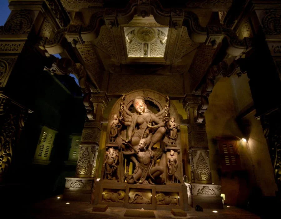 পুজো মণ্ডপ সহ দুর্গা প্রতিমার কয়েকটি চিত্র...