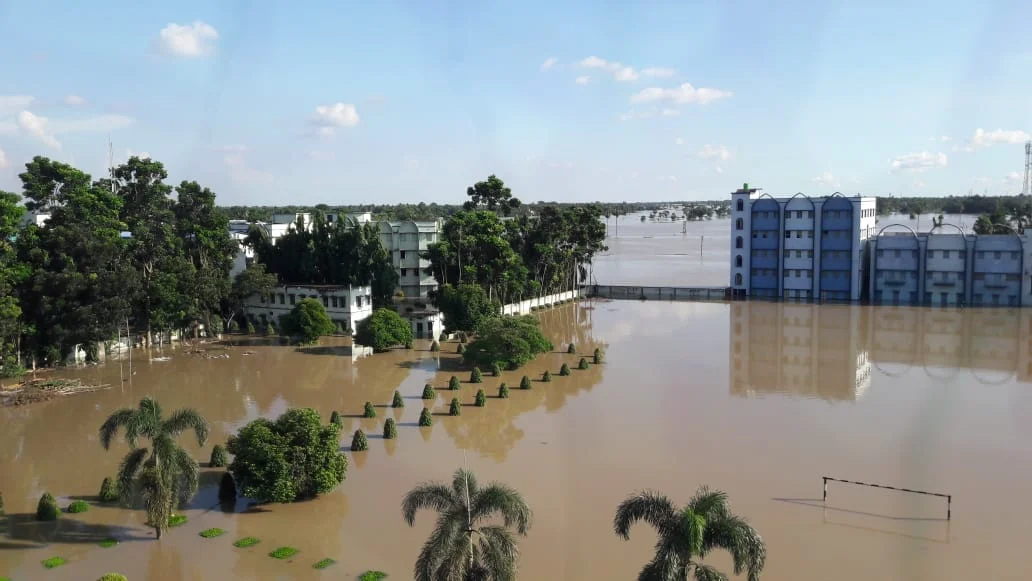 জলমগ্ন হাওড়ার উদয়নারায়ণপুরে আল-আমীন মিশন ক্যাম্পাস, দেখুন সেই ছবি