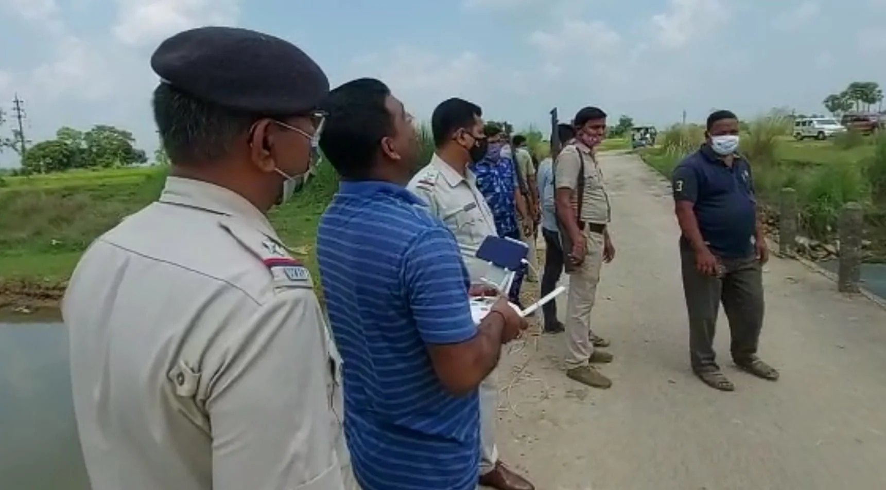বিপুল পরিমাণে শব্দবাজি উদ্ধার, অবৈধ বালি কারবার বন্ধে ড্রোনের মাধ্যমে নজরদারি পুলিশের