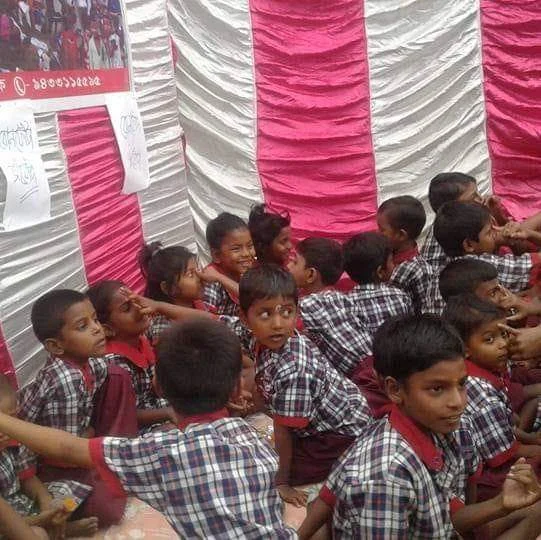 ভাষা-চেতনার উদ্যোগে ভাইফোঁটার দিনেই তিলোত্তমায় পালিত হল বোনফোঁটা