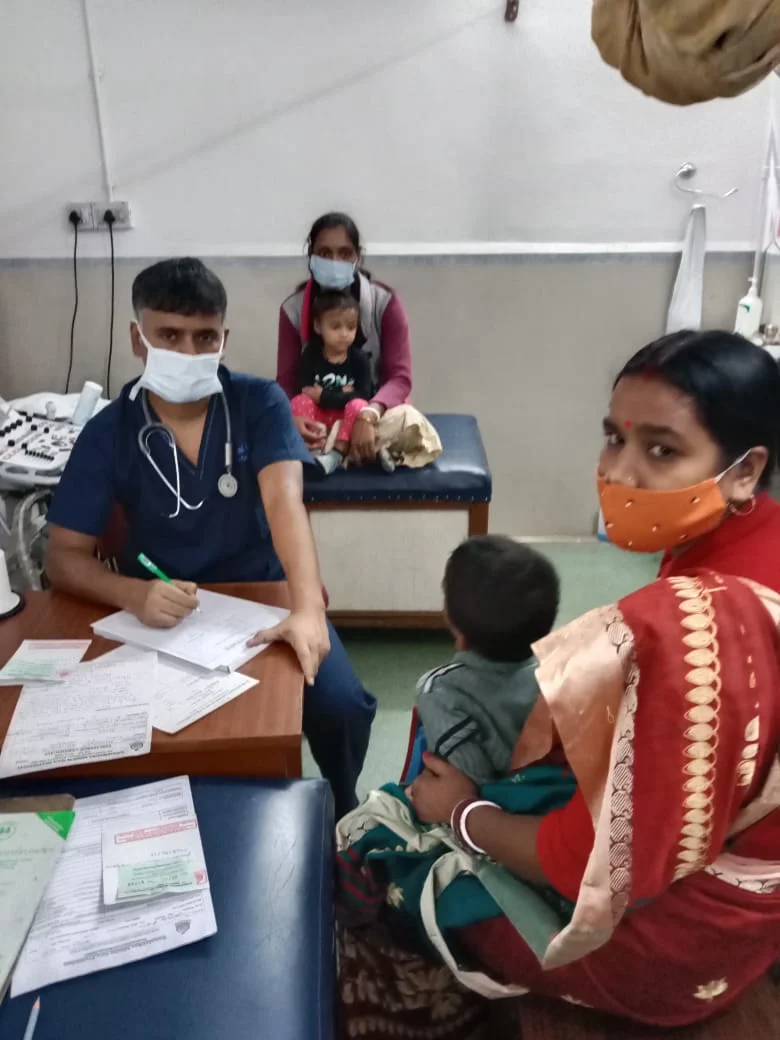 বিনামূল্যে শিশুদের হৃদরোগের চিকিৎসা করে চলেছেন ডা. নুরুল ইসলাম