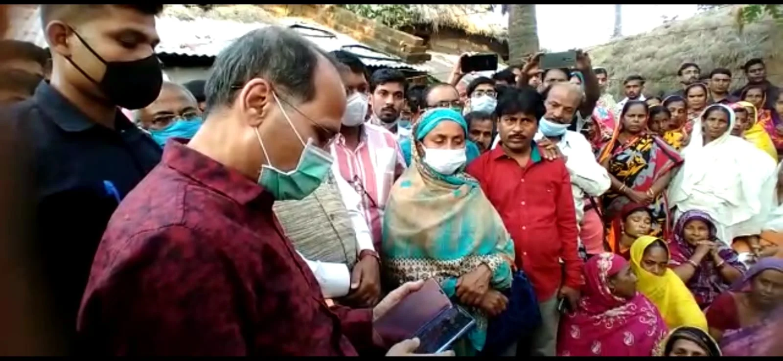 একইসাথে একই পরিবারের পাঁচ জনের জানাজা সৈয়দপুরে