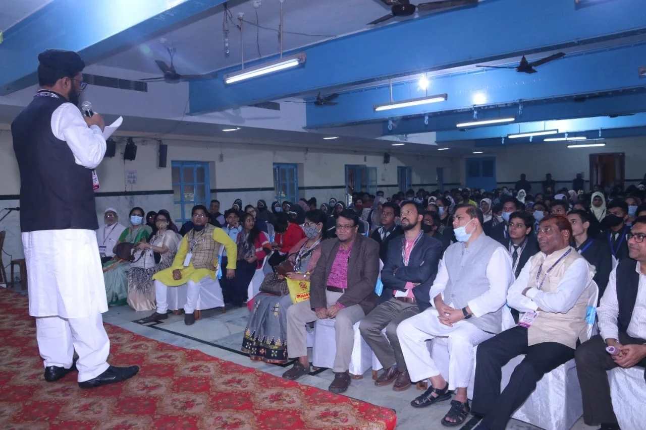 মুসলিম ইন্সটিটিউটের চার ভাষায় ডিবেট প্রতিযোগিতা