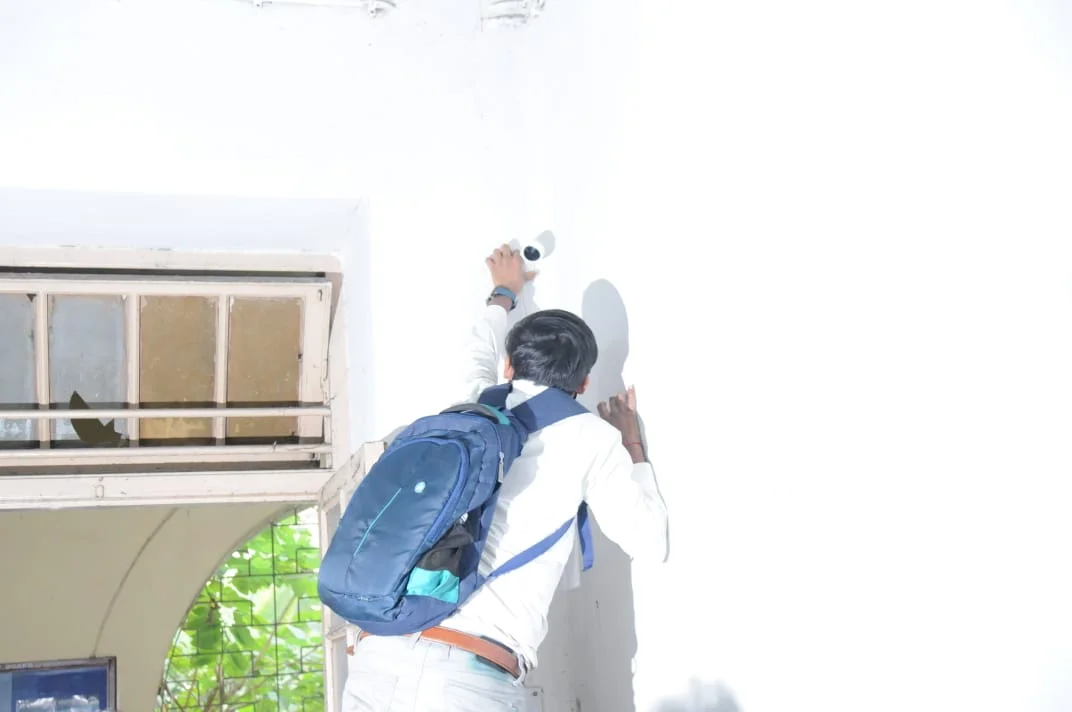 সুষ্ঠুভাবে ভোট সম্পন্ন করতে তৎপর কমিশন, স্পর্শকাতর বুথে বাড়তি নিরাপত্তা