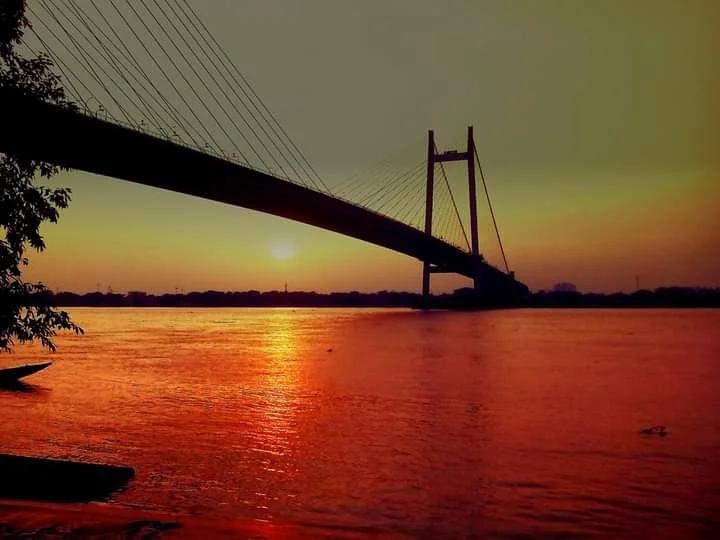 কলকাতার ঘাট কথাঃজানেন কি এই সুপ্রাচীন ঘাটটির ইতিহাস? তবে আসুন ঘুরে আসা যাক