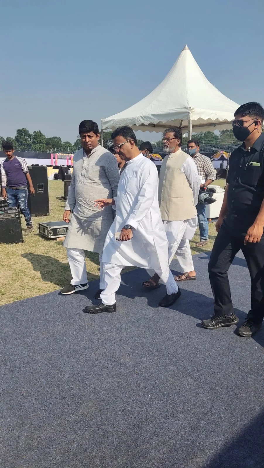 মুম্বই থেকে ফিরহাদ হাকিমের ফোনে মহামেডানকে শুভেচ্ছা মুখ্যমন্ত্রীর, মিস করছেন সুলতান আহমেদকে