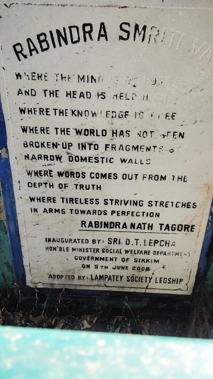 এক সুরে বাঁধা পড়েছে রিনচেংপং– রবীন্দ্রনাথ ও গীতাঞ্জলি