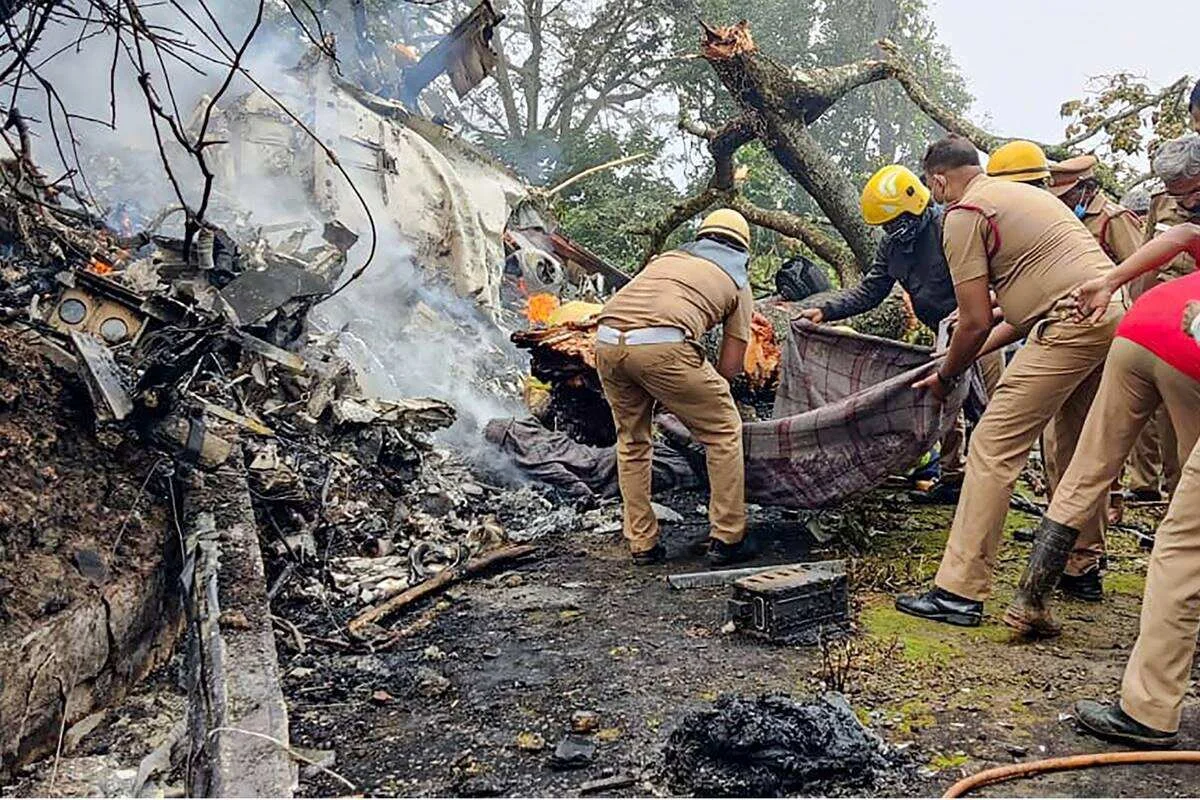 কপ্টার দুর্ঘটনার ২২ ঘন্টা পরে উদ্ধার ব্ল্যাক বক্স, জানা যাবে কারণ, প্রতীক্ষায় দেশ