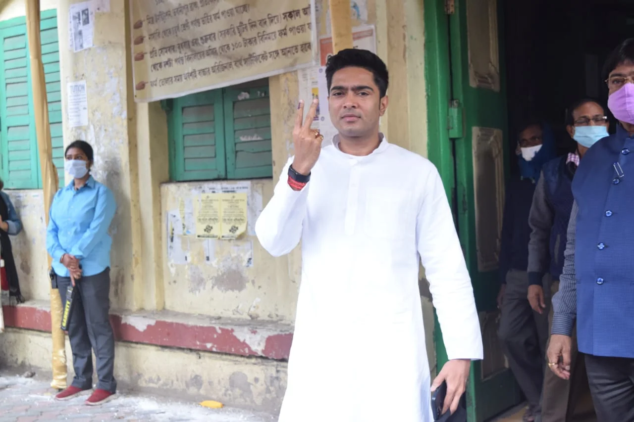 অশান্তির ফুটেজ থাকলে প্রকাশ্যে আনুন, ২৪ ঘন্টার মধ্যে ব্যবস্থাঃ অভিষেক