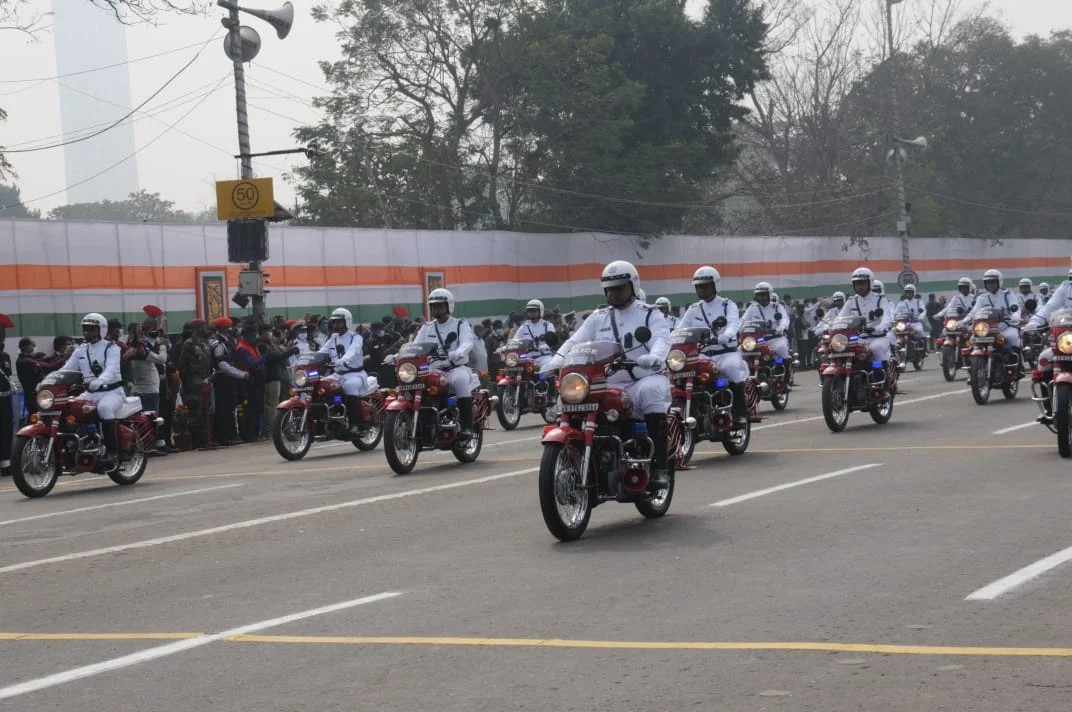 কলকাতায় রেডরোডে ৭৩তম প্রজাতন্ত্র দিবসের অনুষ্ঠানের নানা মুহূর্ত, লেন্স বন্দি পুবের কলম ডিজিটালের ক্যামেরায়