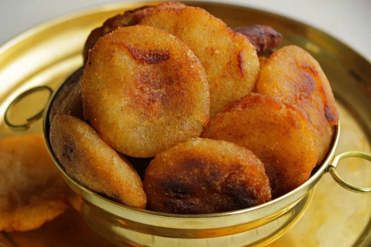 মকর সংক্রান্তিতে বাঙালির হেঁশেলে পিঠেপুলি, দেশের কোন প্রান্তে কোন খাবার? আসুন জানি বিস্তারিত