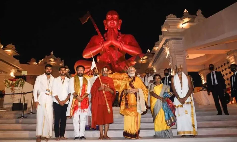 রামানুচার্যের বিশাল মূর্তি  'স্ট্যাচু অফ ইক্যুয়ালিটি' তৈরি করেছে চিন!