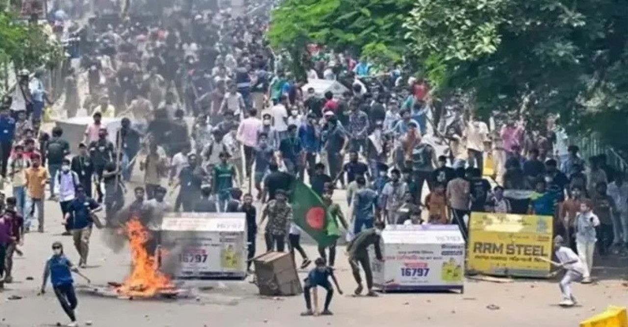 বাংলাদেশে সহিংসতায় কমপক্ষে ৩২ শিশুর মৃত্যু, আহত বহু