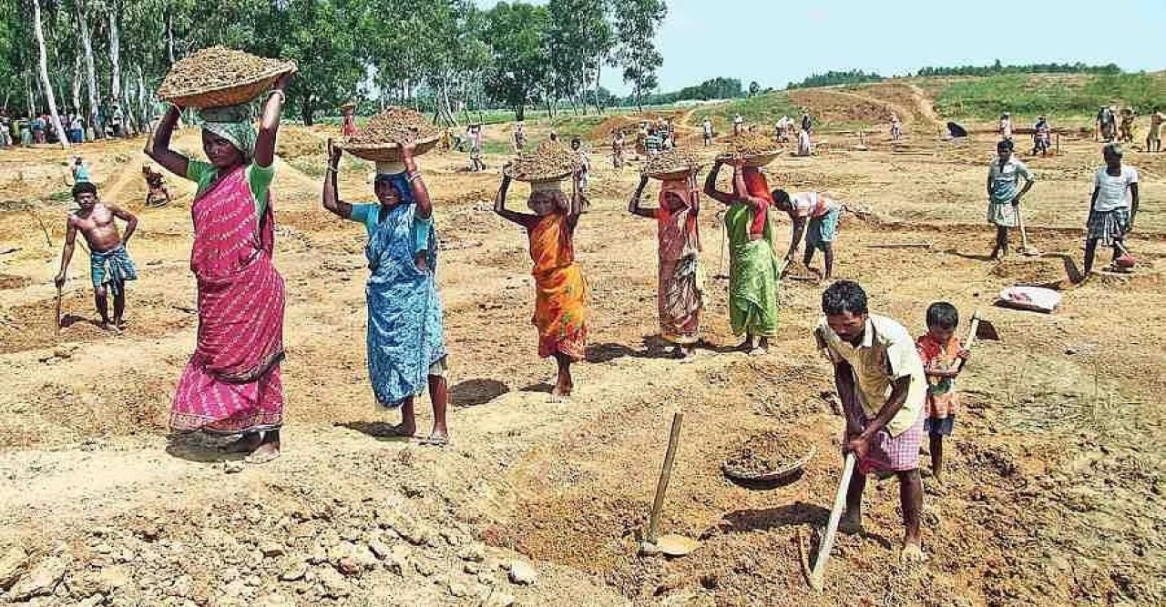 ১০০দিনের কাজ: বাংলার প্রাপ্য মেটান, দেশজুড়ে প্রধানমন্ত্রীকে চিঠি শ্রমিকদের