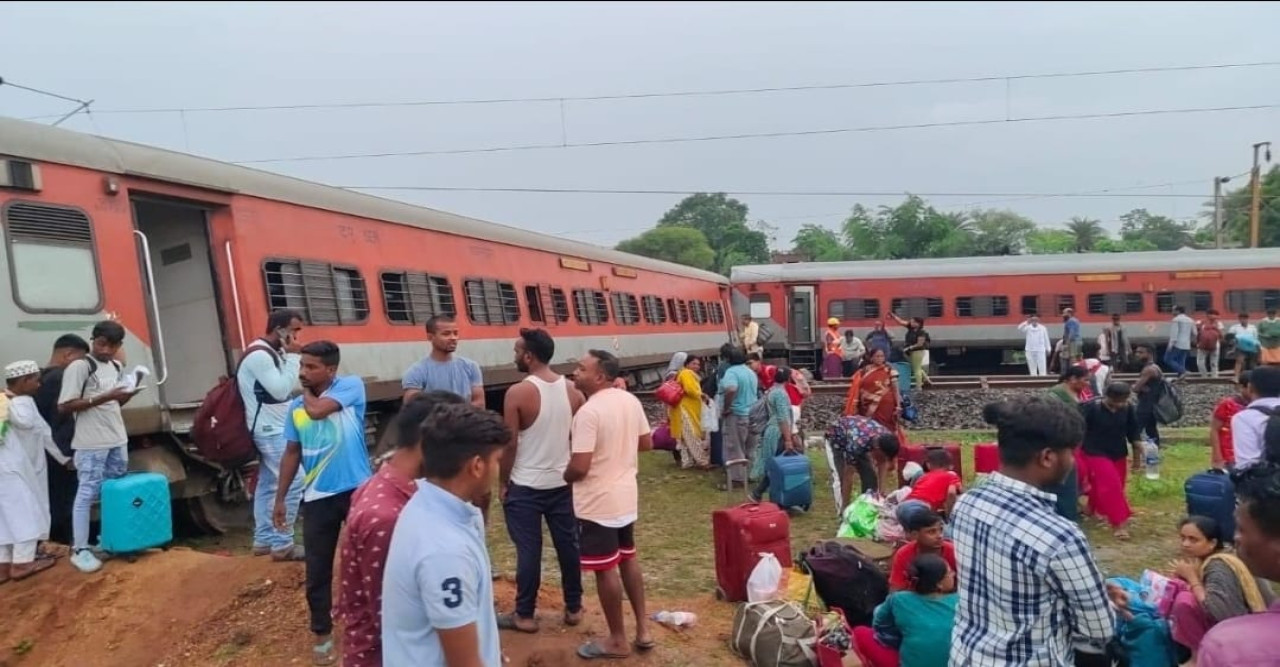 ঝাড়খণ্ডে ট্রেন দুর্ঘটনায় গুরুতর আহত মালদহের জামসেদ আলি,  সোহরাব আলি, কাদির শেখ