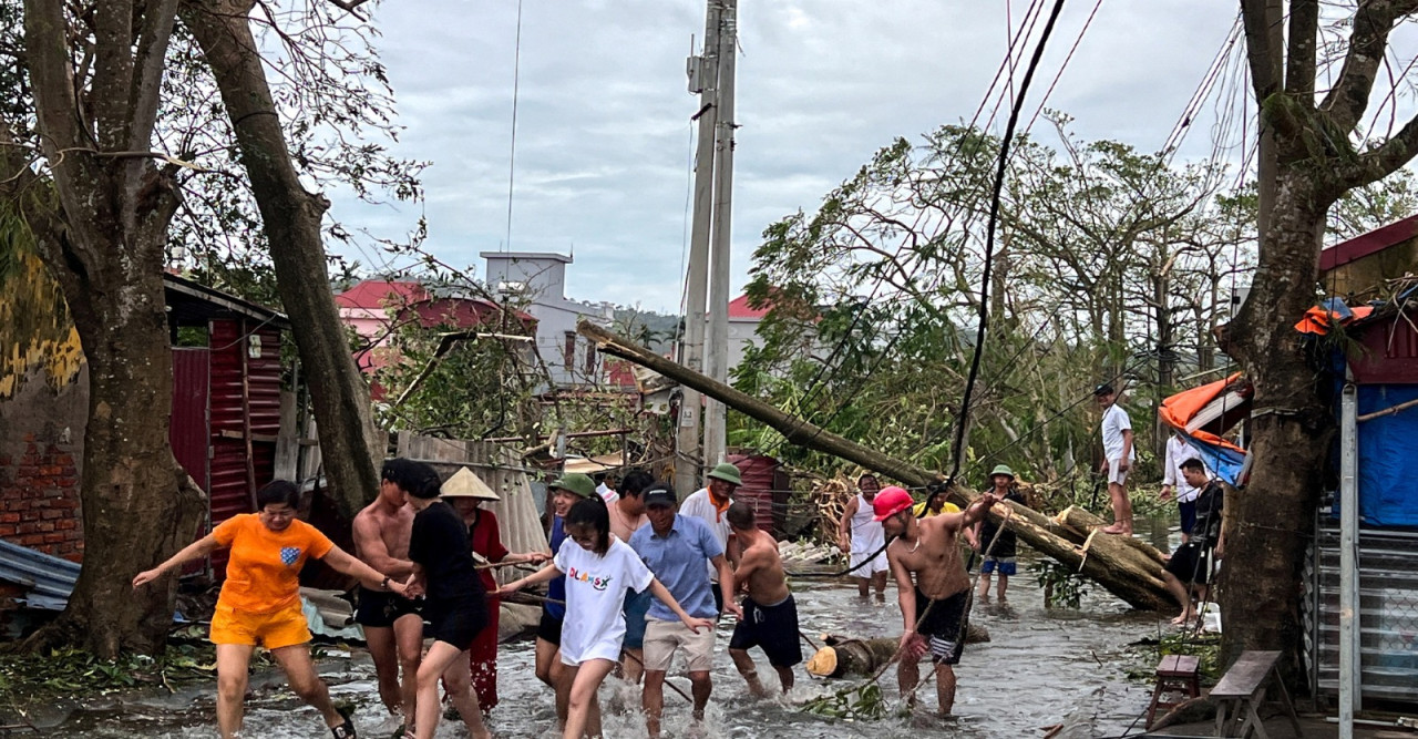 সুপার টাইফুন ইয়াগির আঘাত ভিয়েতনামে, ৩৫ জনের মৃত্যু