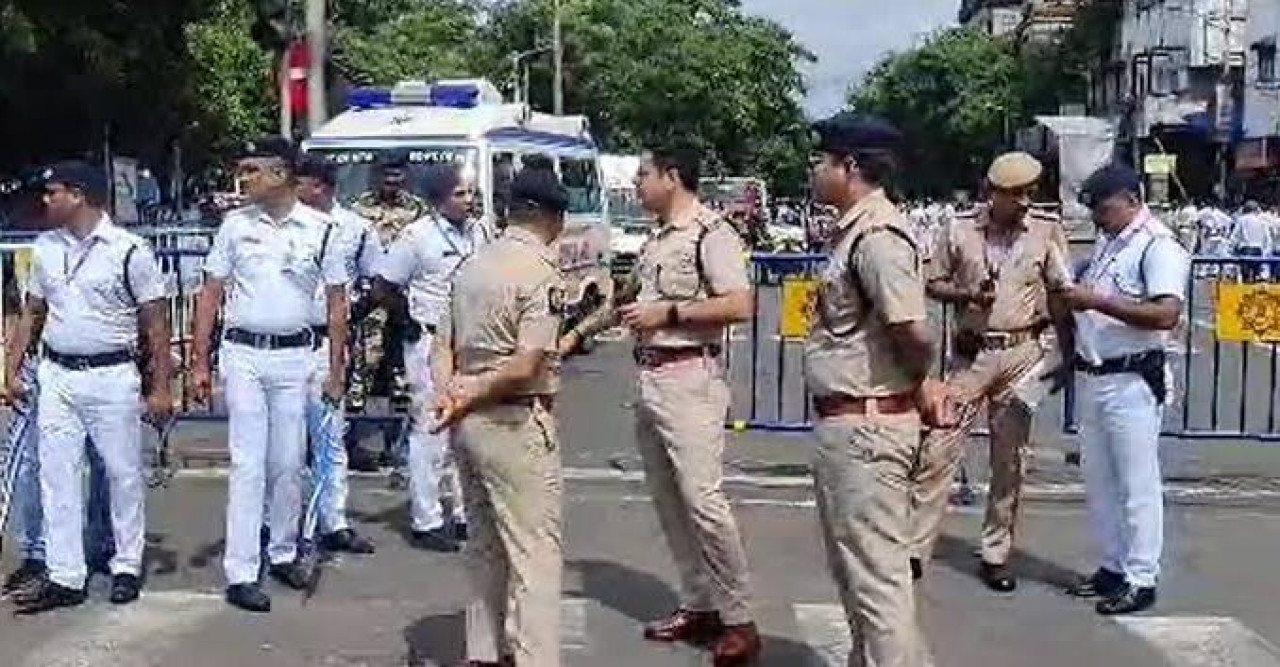 ৭৮ তম স্বাধীনতা দিবস উপলক্ষ্যে কড়া নিরাপত্তার ঘেরাটোপে কলকাতা, বাড়তি নজরদারি পুলিশের