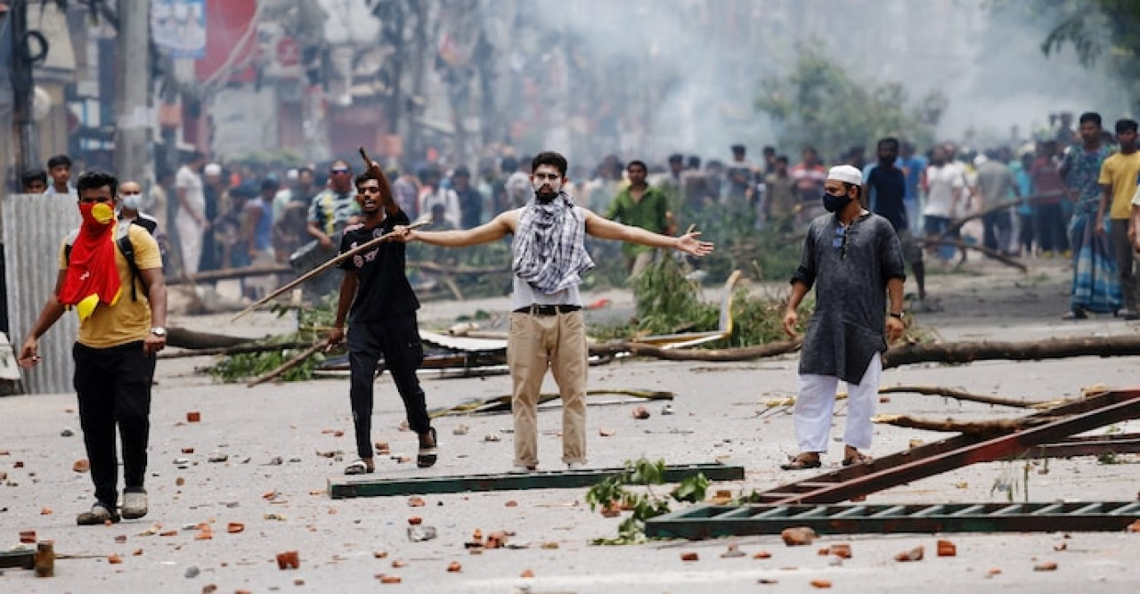 কোটা বিরোধী আন্দোলনে নিহতের সংখ্যা ছাড়াল ১০৫, পরিস্থিতি সামাল দিতে সেনা নামালো হাসিনা সরকার