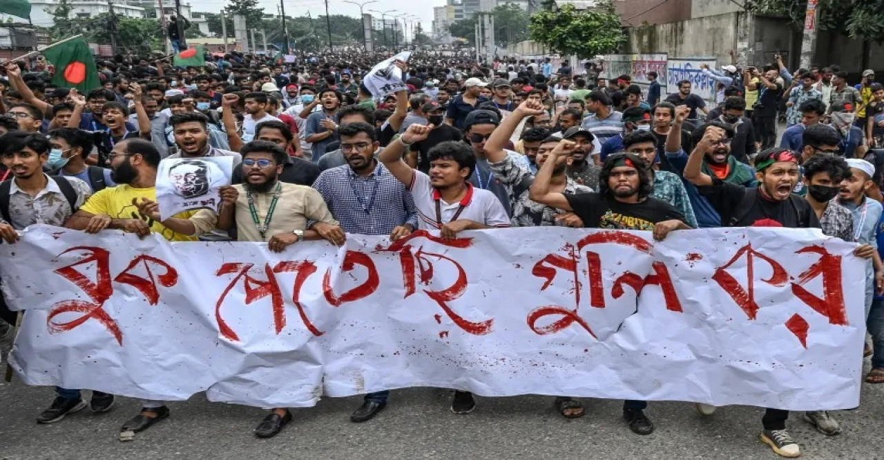 'সামরিক শাসন সমাধান নয়', বললেন বৈষম্য বিরোধী আন্দোলনের ছাত্র নেতারা