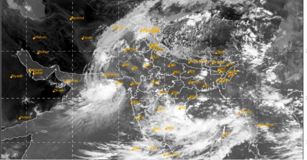 ধেয়ে আসছে ঘূর্ণিঝড় 'আসনা', প্রভাব পড়বে বাংলাতেও, প্রাকৃতিক দুর্যোগ মোকাবিলায় তৈরি ভারত ও পাকিস্তান