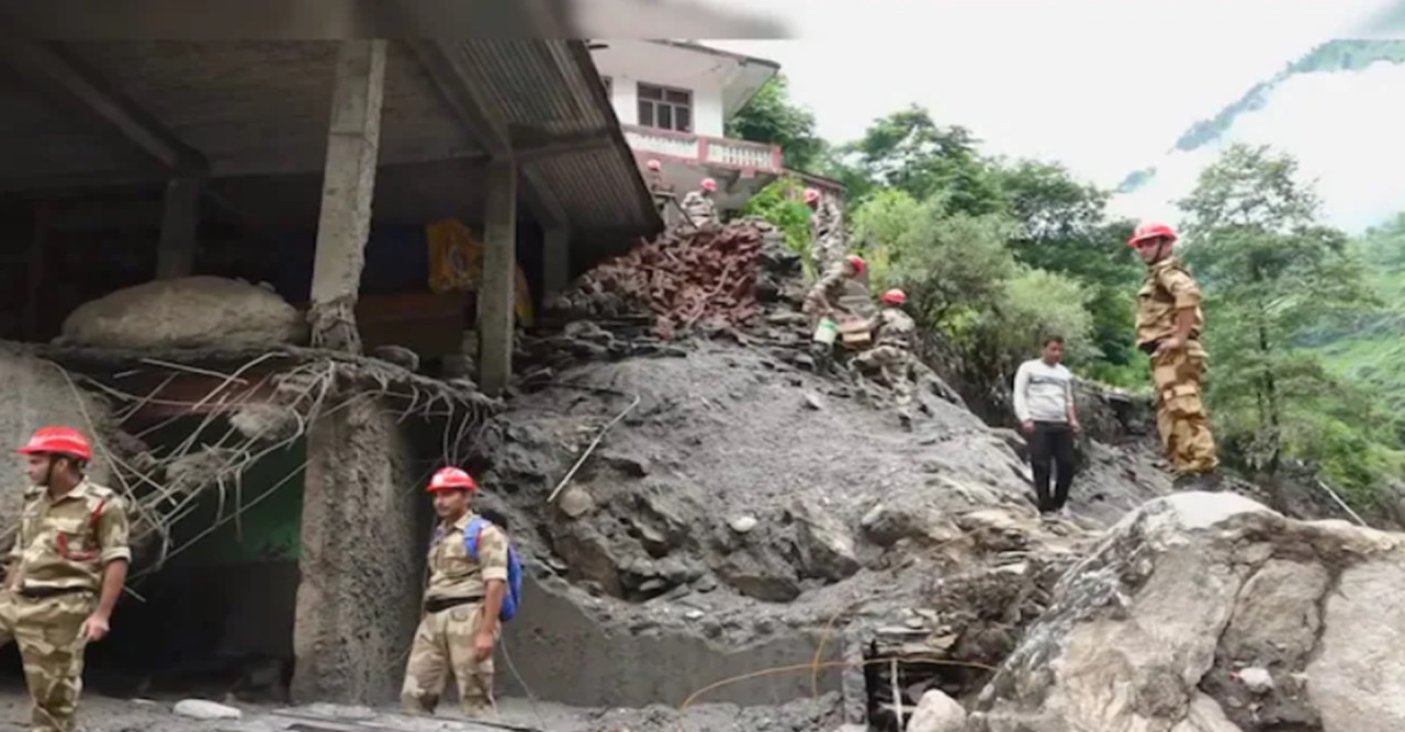 হিমাচলে ভারি বৃষ্টিপাতে ১৩ জনের মৃত্যু, দুর্ঘটনায় গত এক মাসে ৭৯ জনের প্রাণহানি