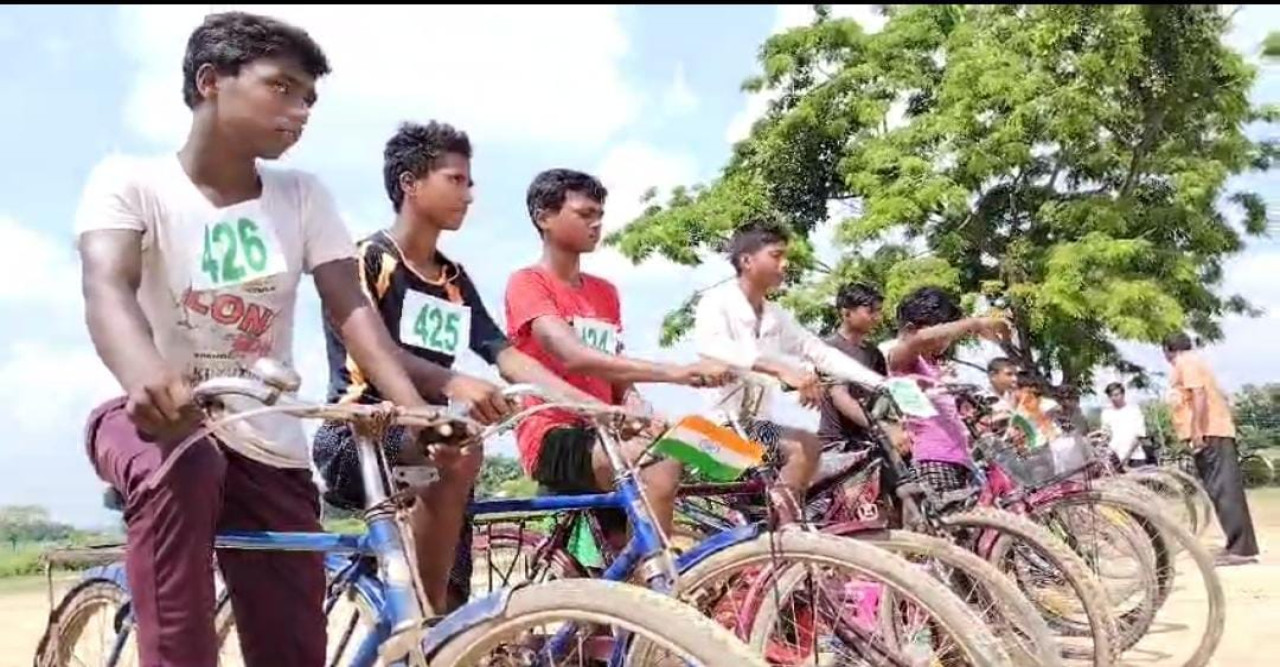 স্বাধীনতার উচ্ছ্বাসে সংস্কৃতি ফিরলো গ্রামে