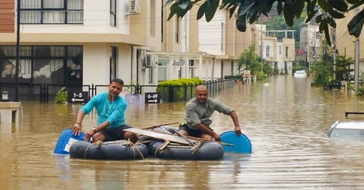 নেপালে বন্যায়  ১১২ জনের মৃত্যু