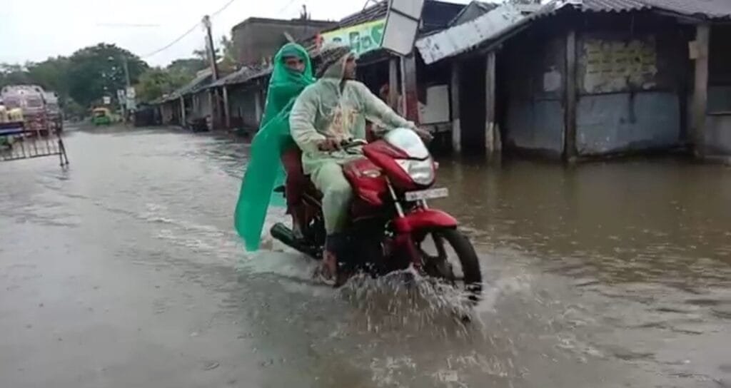 বসিরহাটে তড়িদাহত হয়ে মৃত ১ 2 বসিরহাটে তড়িদাহত হয়ে মৃত ১
