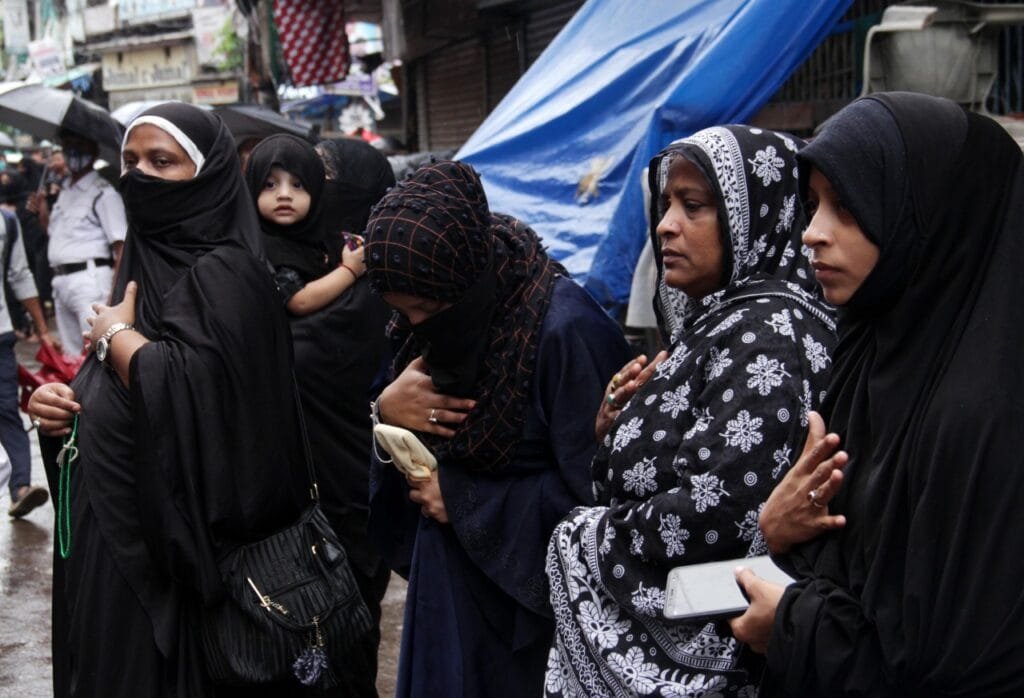 শহর কলকাতায় পালিত হল পবিত্র মুহাররম 4 শহর কলকাতায় পালিত হল পবিত্র মুহাররম