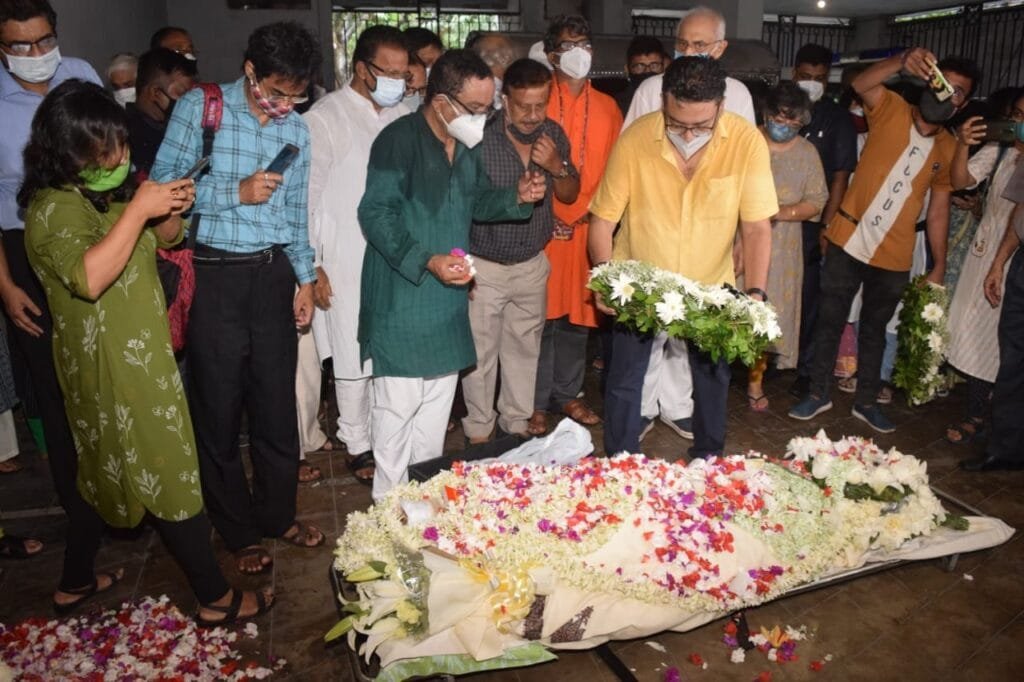 বুদ্ধদেব গুহ'র প্রয়াণ, সাহিত্যজগত হারালো এক কালজয়ী স্রষ্টাকে, শোকজ্ঞাপন মুখ্যমন্ত্রী সহ ফিরহাদ হাকিমের