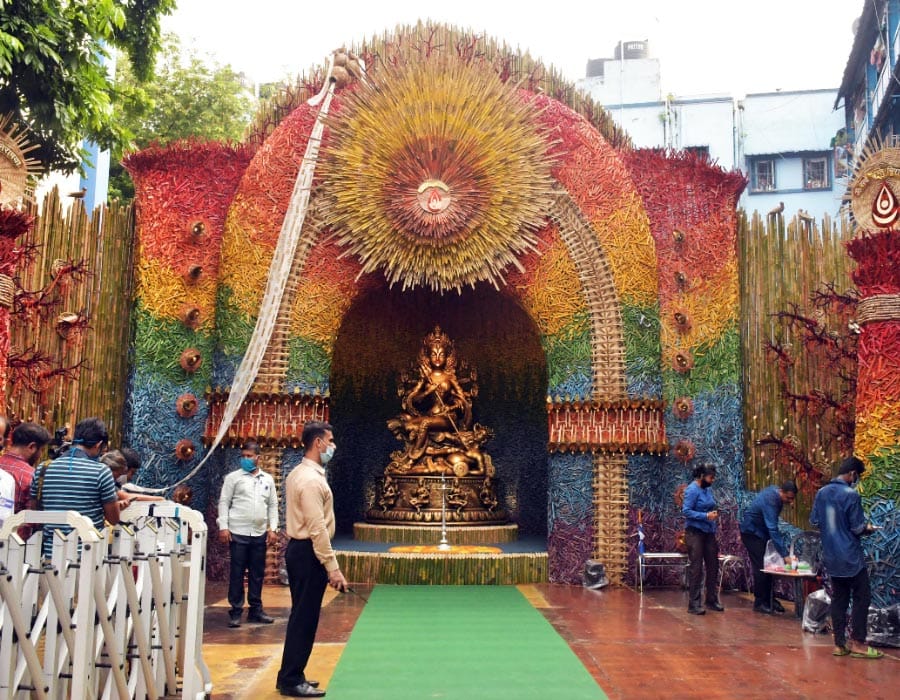 পুজো মণ্ডপ সহ দুর্গা প্রতিমার কয়েকটি চিত্র... 6 পুজো মণ্ডপ সহ দুর্গা প্রতিমার কয়েকটি চিত্র...