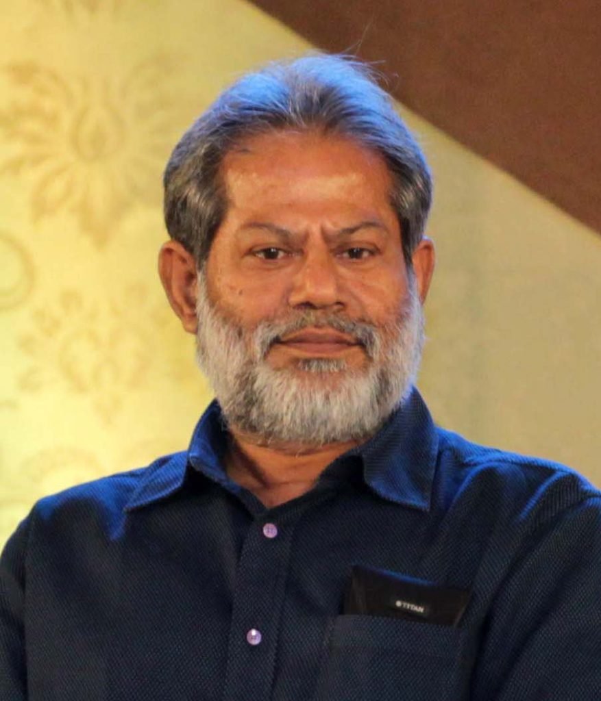 হিজাব বা ওড়না চাকরির ক্ষেত্রে বাধা হতে পারে? কি বলছেন বুদ্ধিজীবীরা