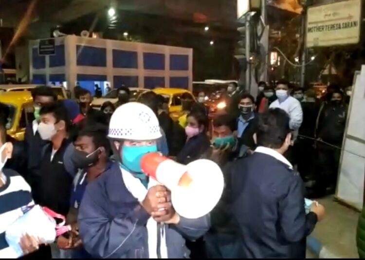 বর্ষবরণে কলকাতা, কয়েকটি চিত্র 5 বর্ষবরণে কলকাতা, কয়েকটি চিত্র