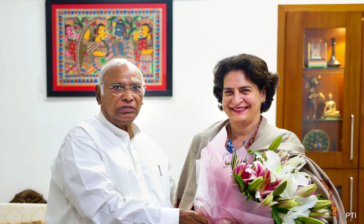 Priyanka Gandhi files nomination