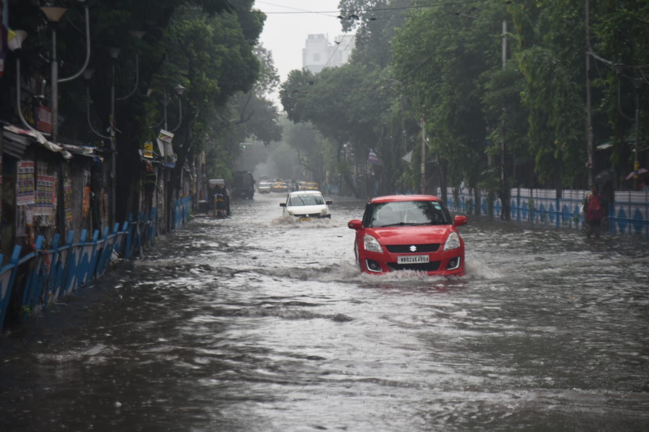 cyclone dana kolkata